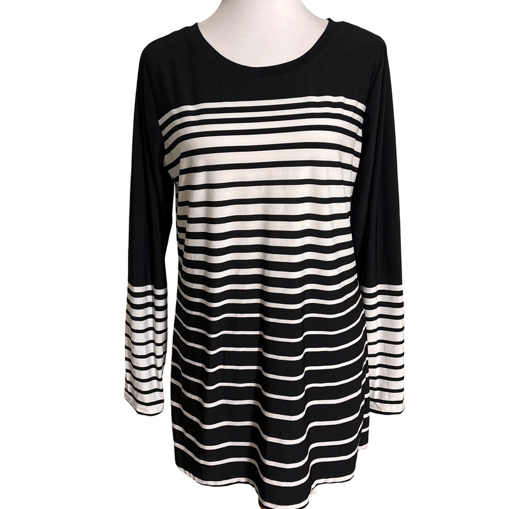 Ashley Stewart Black White Stripe Tunic 14/16